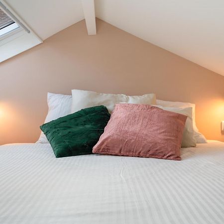 Апартаменты Luxury Fully Equipped Studio - Centrally Located Хюйцен Экстерьер фото
